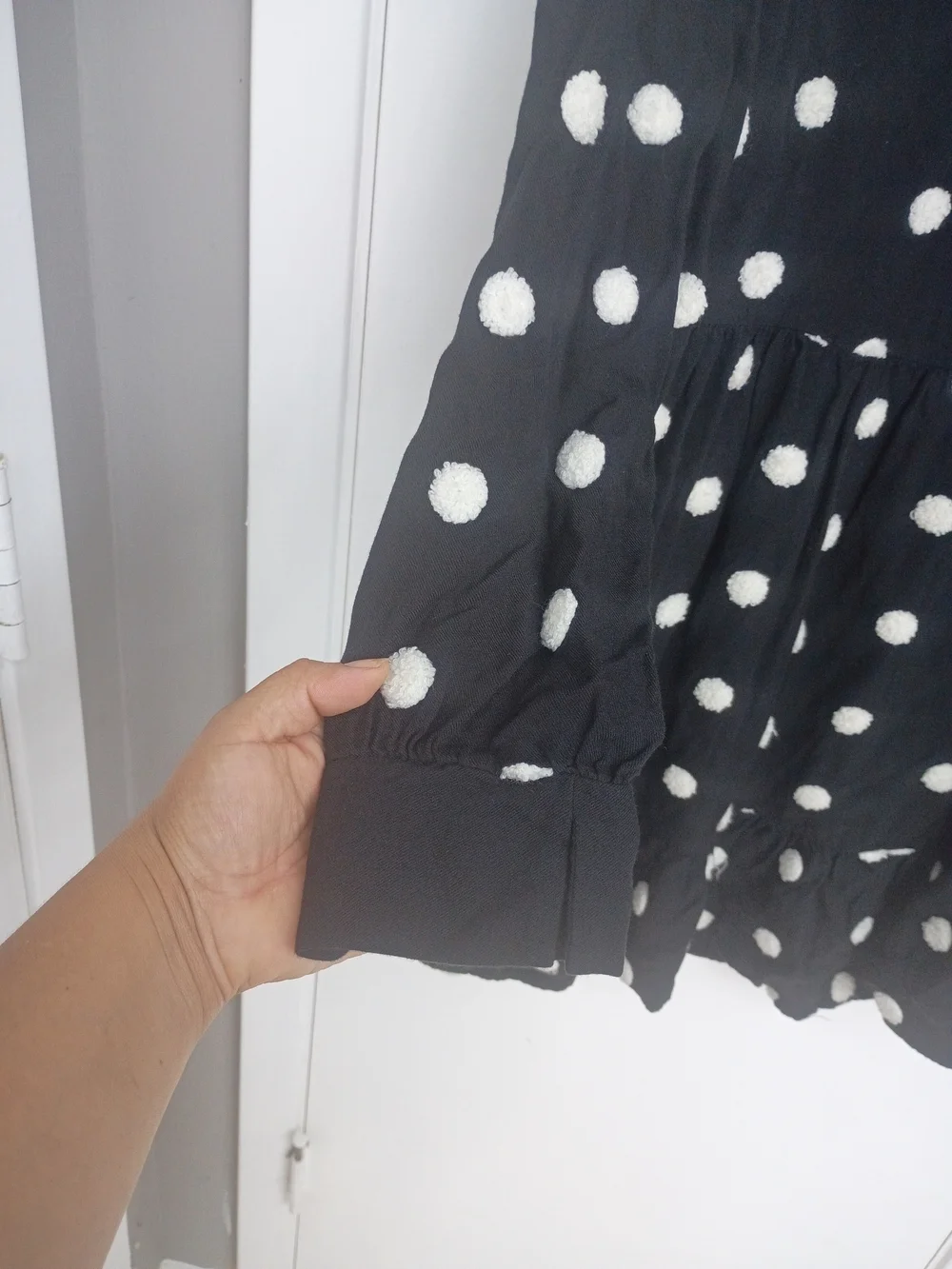 V-Neck Long Sleeve Polka Dot Dress - Black/White - Picture 5 of 12